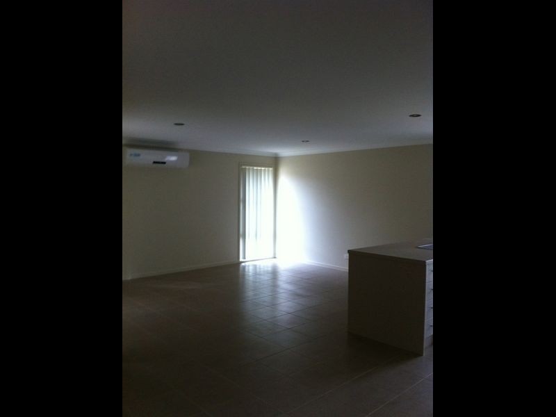 12 Cooranga Street, Glenvale QLD 4350