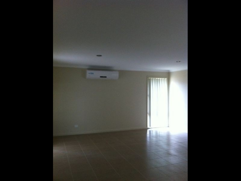 12 Cooranga Street, Glenvale QLD 4350