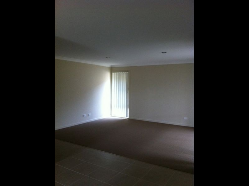 12 Cooranga Street, Glenvale QLD 4350