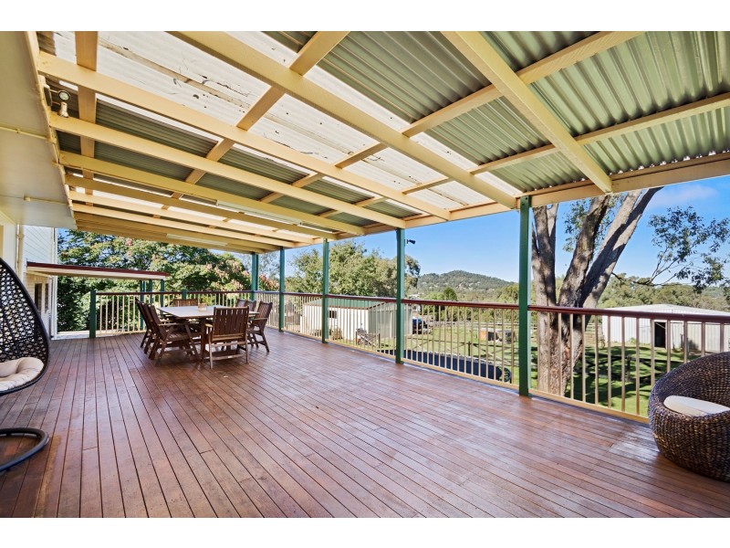 318 Hursley Road, Glenvale QLD 4350