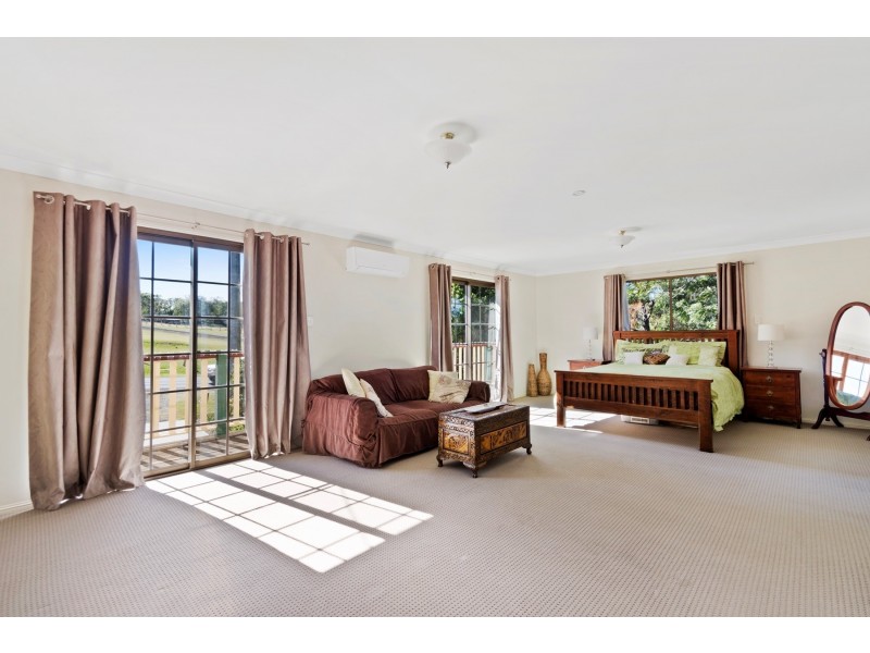 318 Hursley Road, Glenvale QLD 4350