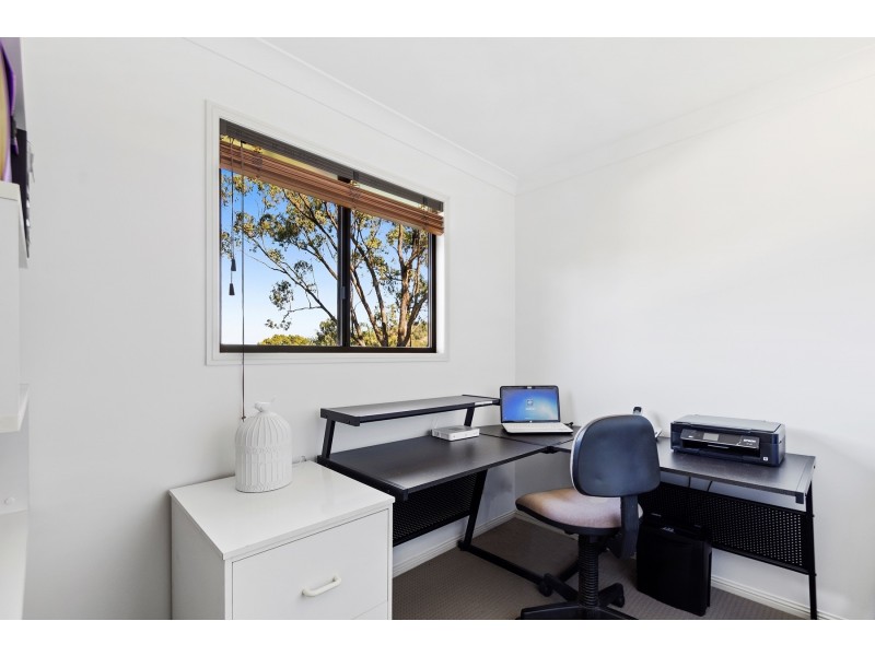 318 Hursley Road, Glenvale QLD 4350