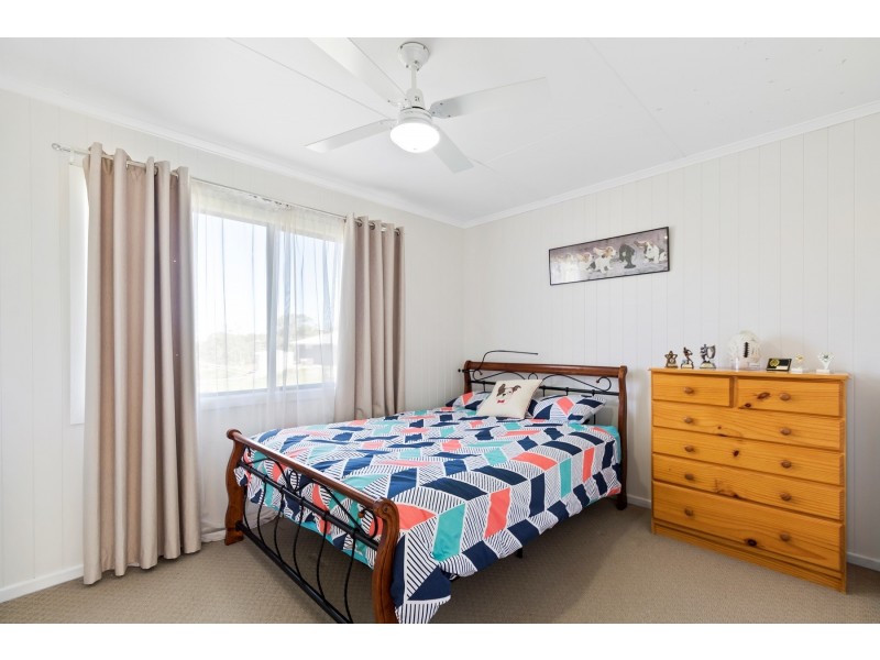 318 Hursley Road, Glenvale QLD 4350