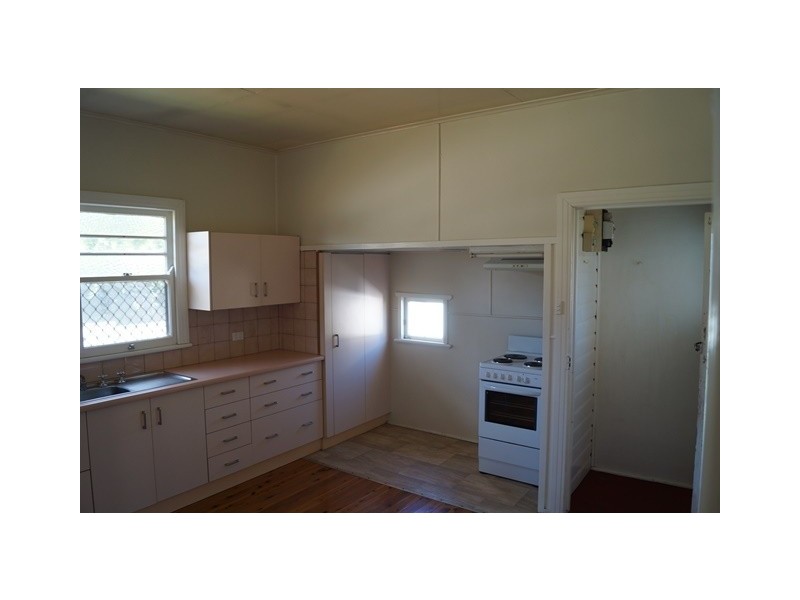 22 Ipswich Street, East Toowoomba QLD 4350