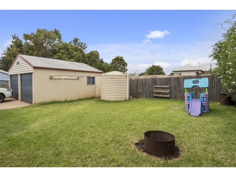 16 Rosewood Street, Toowoomba City QLD 4350