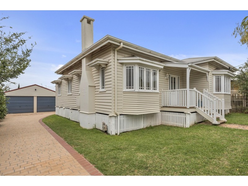 16 Rosewood Street, Toowoomba City QLD 4350