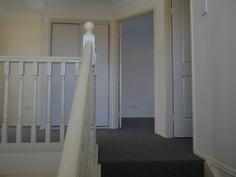 18/279 Mackenzie Street, Middle Ridge QLD 4350