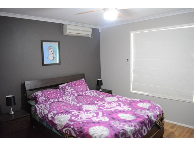 8 Kayser Court, Darling Heights QLD 4350