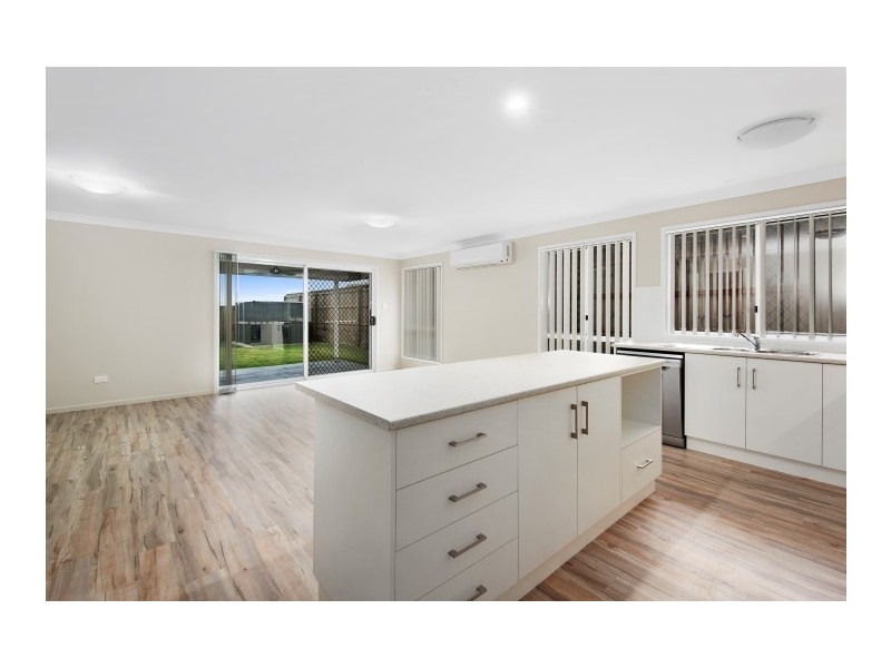 7 Serengetti Street, Harristown QLD 4350