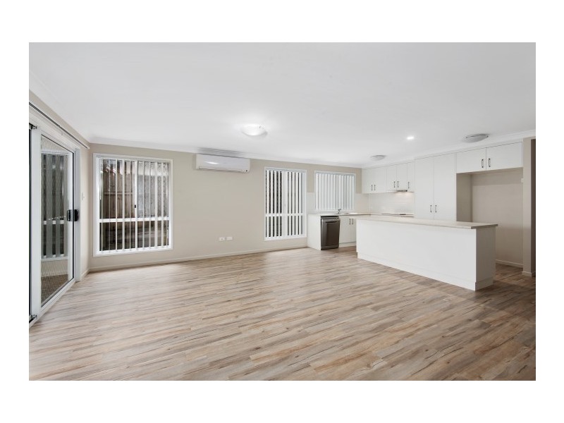 7 Serengetti Street, Harristown QLD 4350