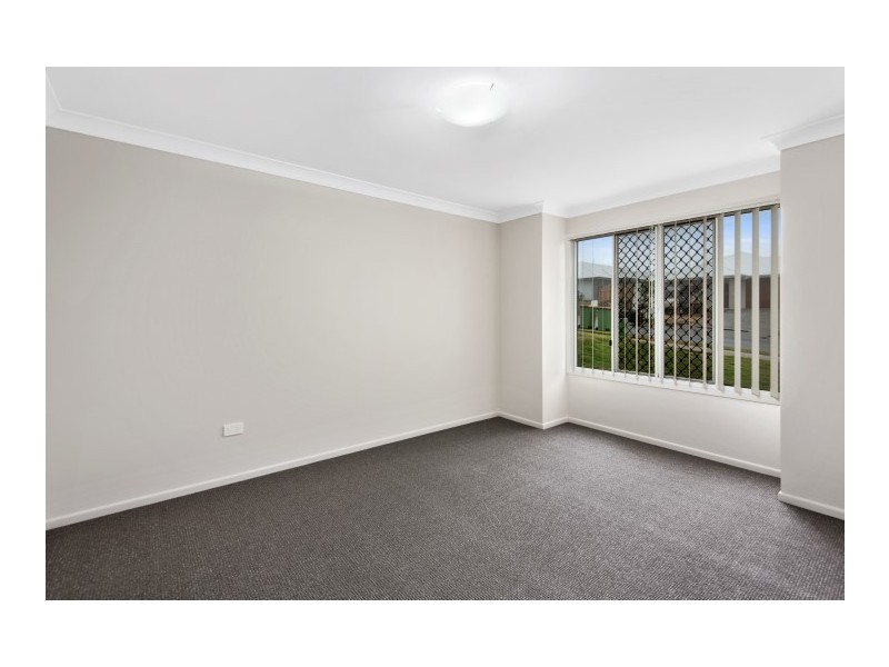 7 Serengetti Street, Harristown QLD 4350