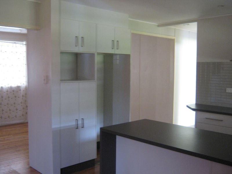 10 Farr Street, Kearneys Spring QLD 4350