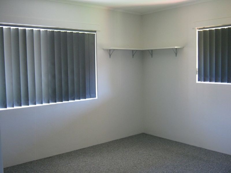 278 West, Kearneys Spring QLD 4350