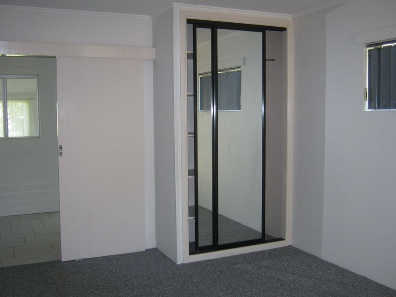 278 West, Kearneys Spring QLD 4350