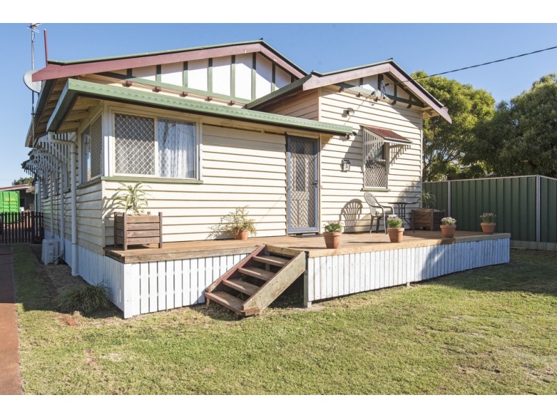 34 Warwick Street, Harristown QLD 4350