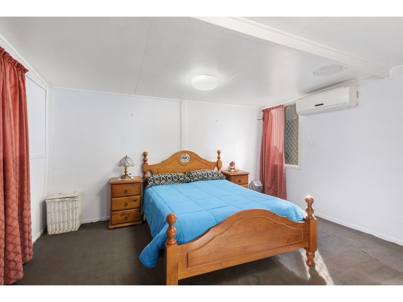 34 Warwick Street, Harristown QLD 4350