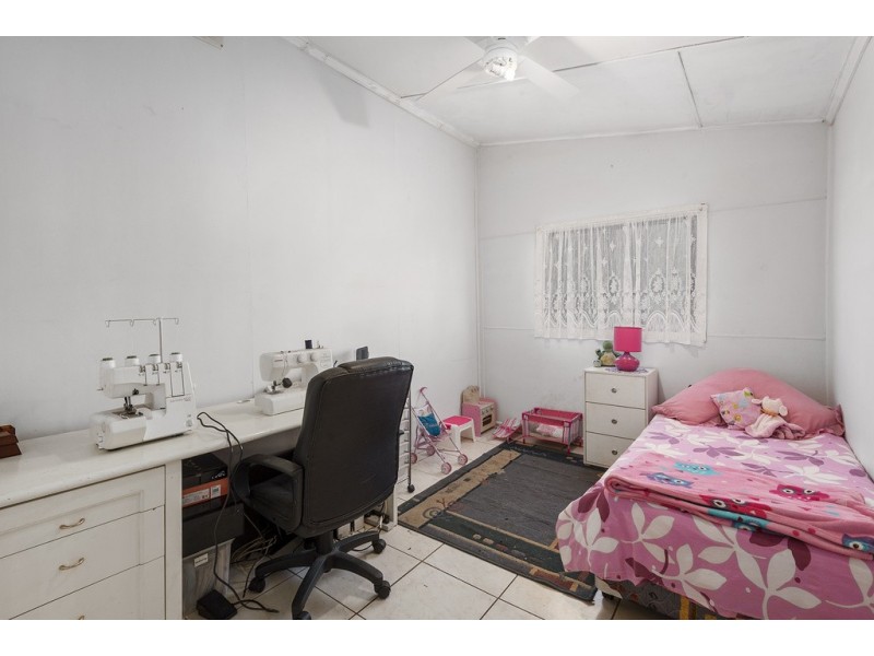 34 Warwick Street, Harristown QLD 4350