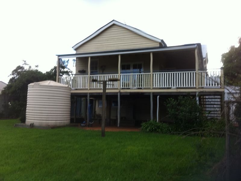 10 Cecil, Toowoomba City QLD 4350