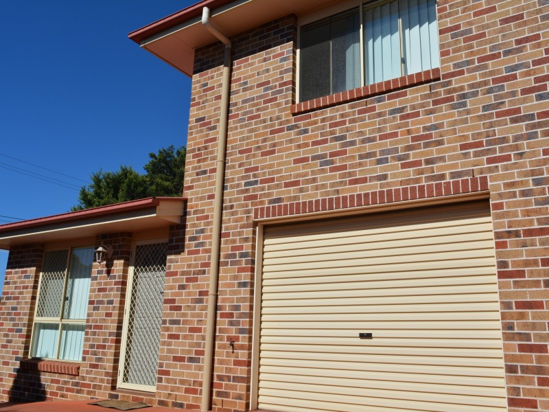 1/33 Helen Street, Newtown QLD 4350