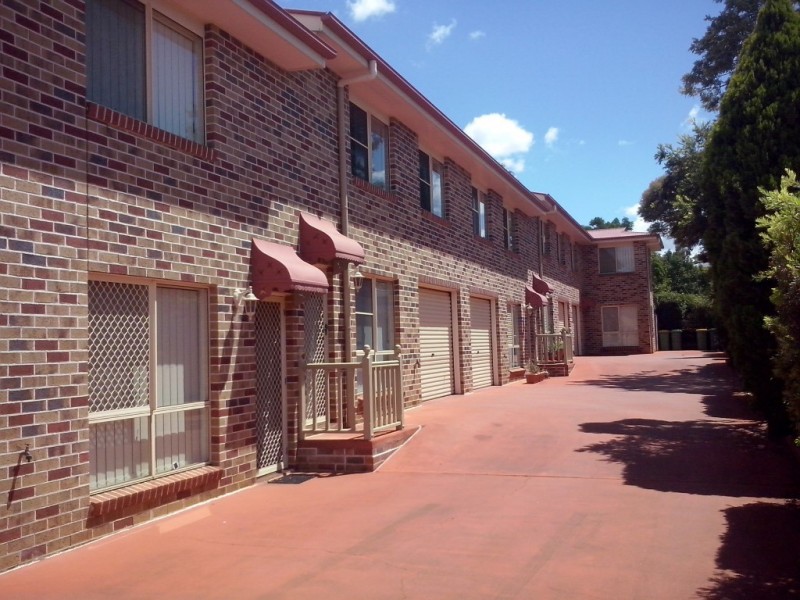 1/33 Helen Street, Newtown QLD 4350