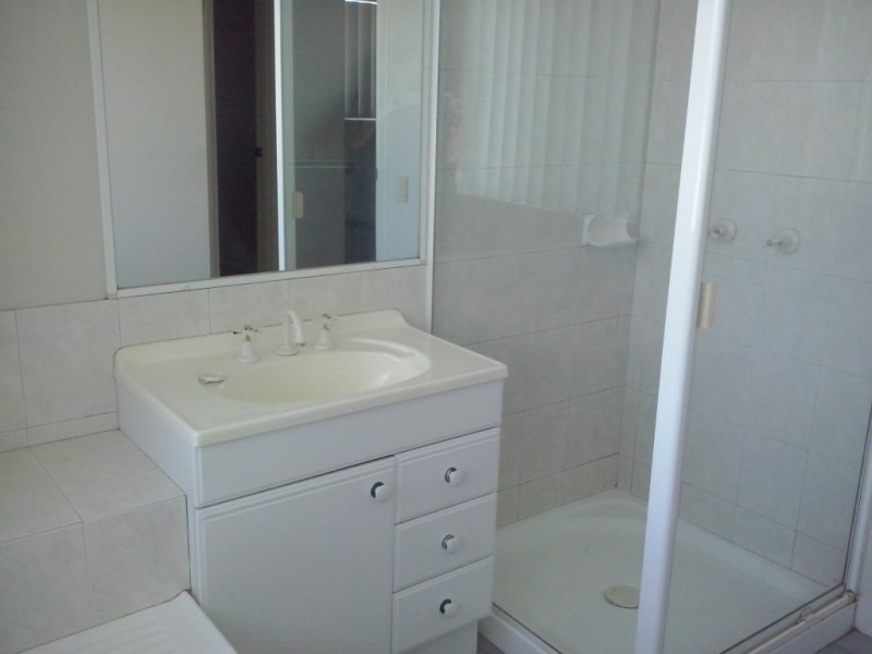 1/33 Helen Street, Newtown QLD 4350