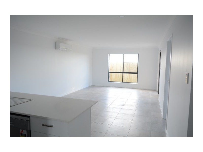 83b Sanctuary Drive, Cranley QLD 4350