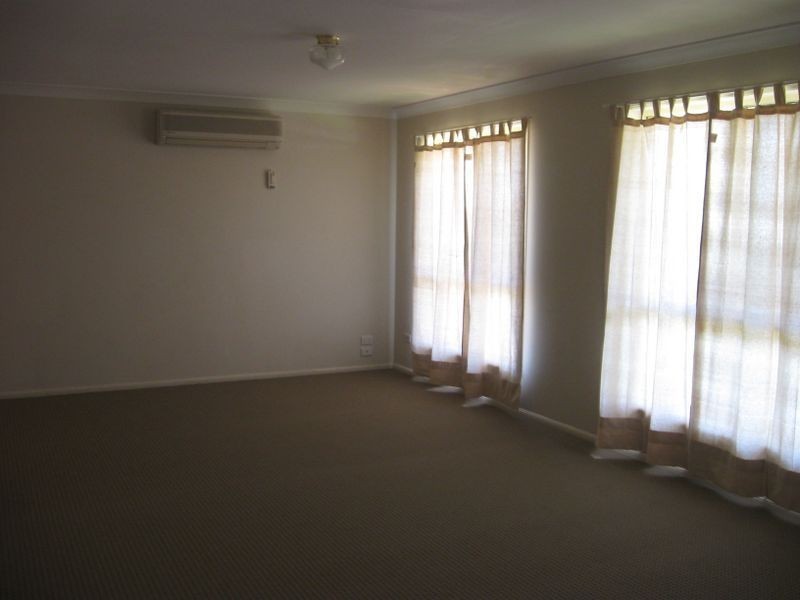 18 Evergreen Court, Glenvale QLD 4350