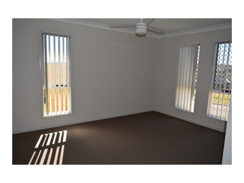 4b Sophia Crescent, Cotswold Hills QLD 4350