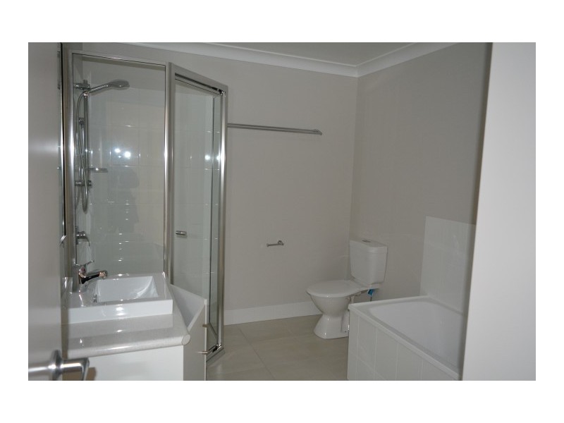 4b Sophia Crescent, Cotswold Hills QLD 4350