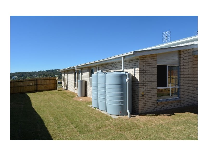 4b Sophia Crescent, Cotswold Hills QLD 4350