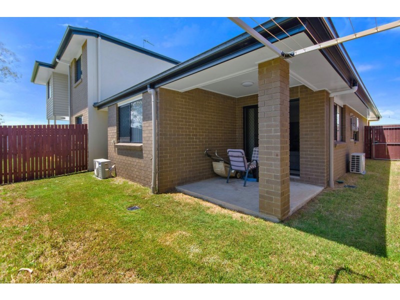 1 & 2/15 Lexi Street, Glenvale QLD 4350