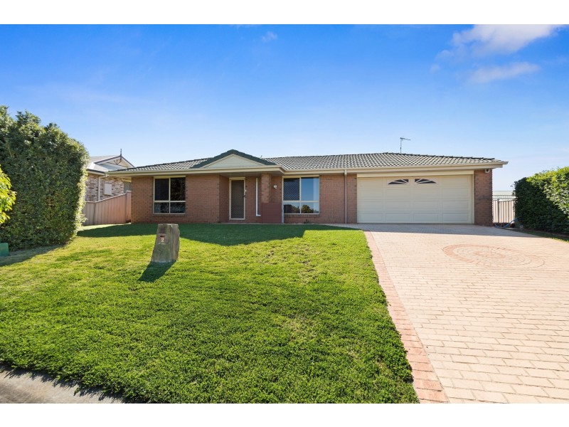 2 Belmond Court, Glenvale QLD 4350