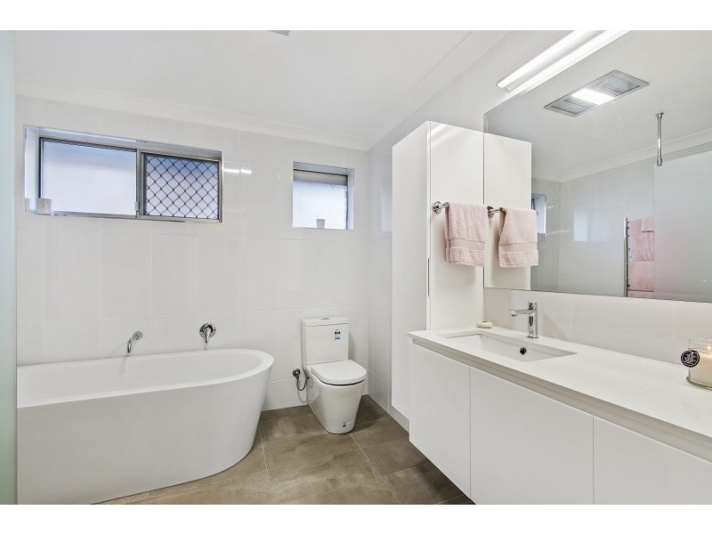 18 Brangus Street, Harristown QLD 4350