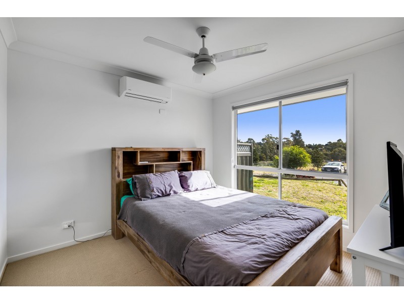 1&2/10 Rosenstengel Street, Darling Heights QLD 4350