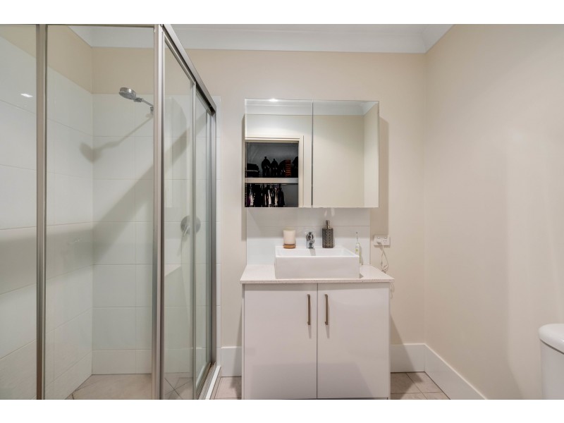 1&2/10 Rosenstengel Street, Darling Heights QLD 4350