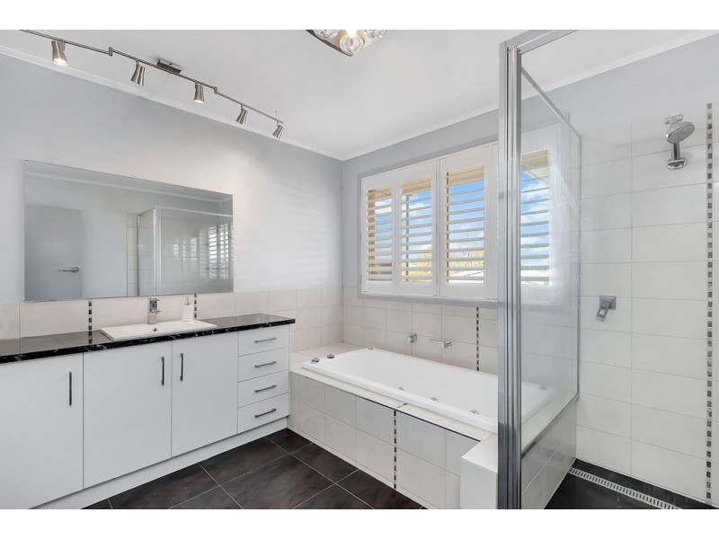 24 Rudd Street, Drayton QLD 4350