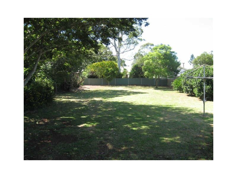 44 Llewellyn Street, Centenary Heights QLD 4350