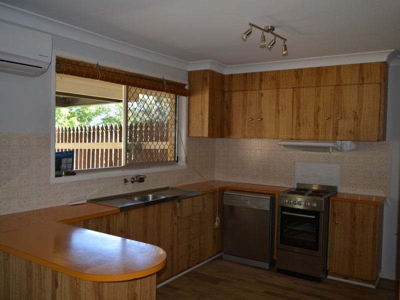 11 Arabian Street, Harristown QLD 4350