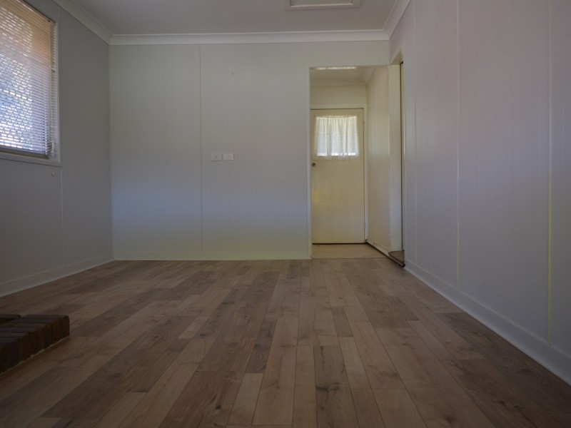 11 Arabian Street, Harristown QLD 4350