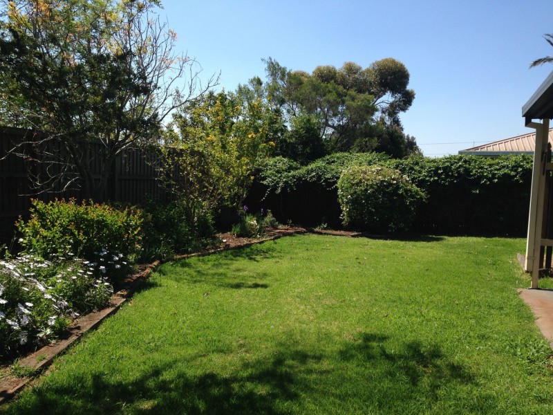 11 Arabian Street, Harristown QLD 4350