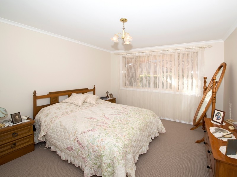 9/4-6 Glenfield Court, Middle Ridge QLD 4350