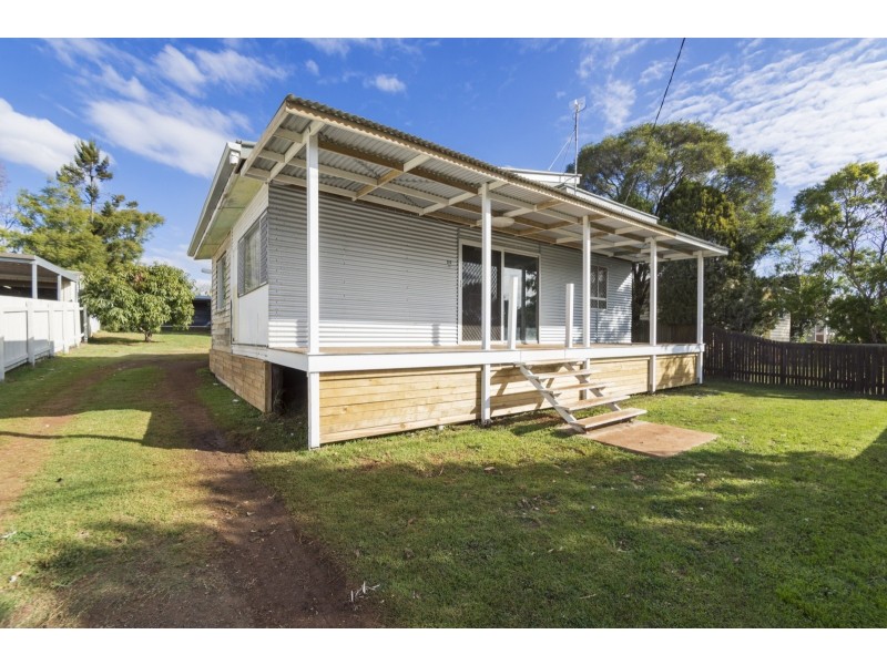 4 Stone Street, Wilsonton QLD 4350