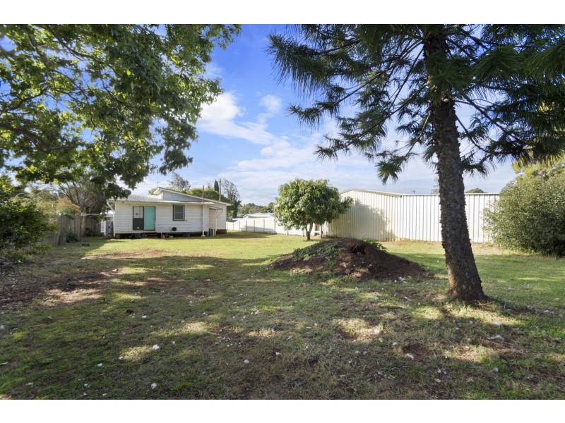 4 Stone Street, Wilsonton QLD 4350