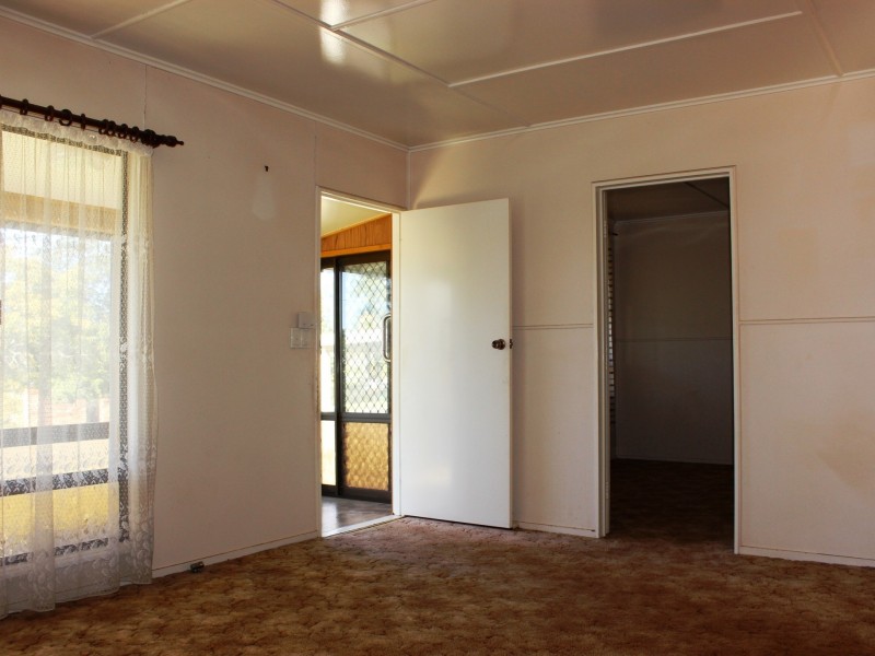 19 Vanity Street, Rockville QLD 4350