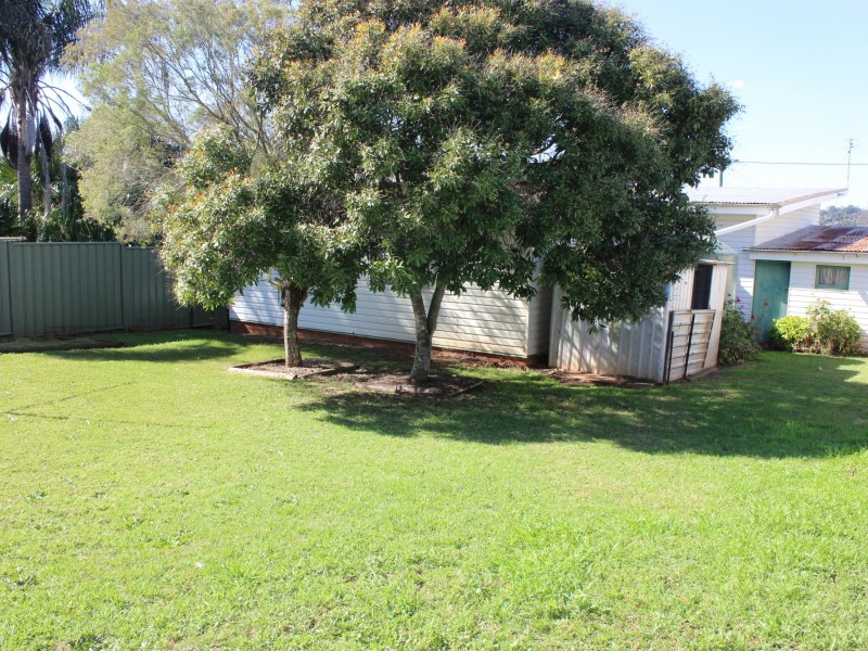 19 Vanity Street, Rockville QLD 4350