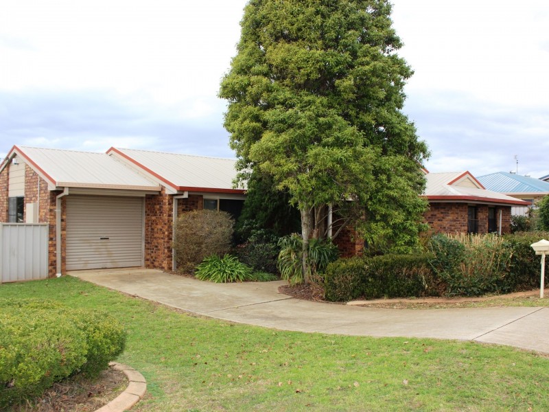 44 Broadfoot Street, Kearneys Spring QLD 4350