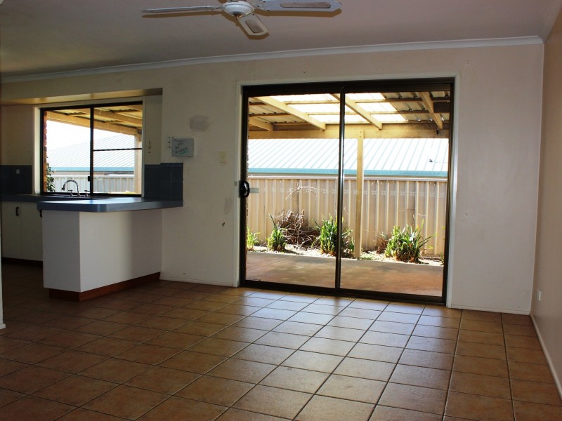 44 Broadfoot Street, Kearneys Spring QLD 4350