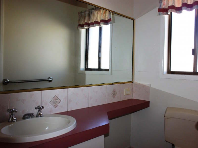 44 Broadfoot Street, Kearneys Spring QLD 4350