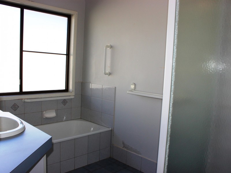 44 Broadfoot Street, Kearneys Spring QLD 4350