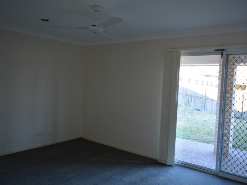 8 Huon Drive, Glenvale QLD 4350